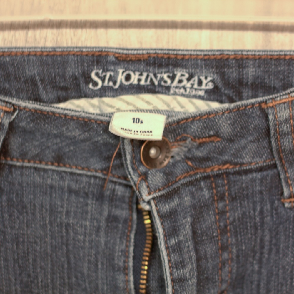 St. John's Bay Jeans - Picture 3 of 3